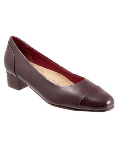 Women's Trotters Daisy Burgandy Snake