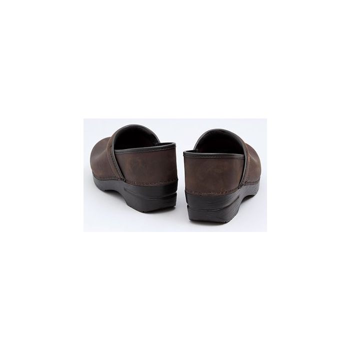 PROFESSIONAL Oiled（dansko）の商品詳細