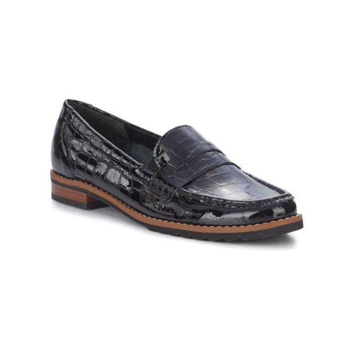 Buy Women's Ros Hommerson Winnie II Black Croc | Michelson's Shoes -  Lexington & Needham MA